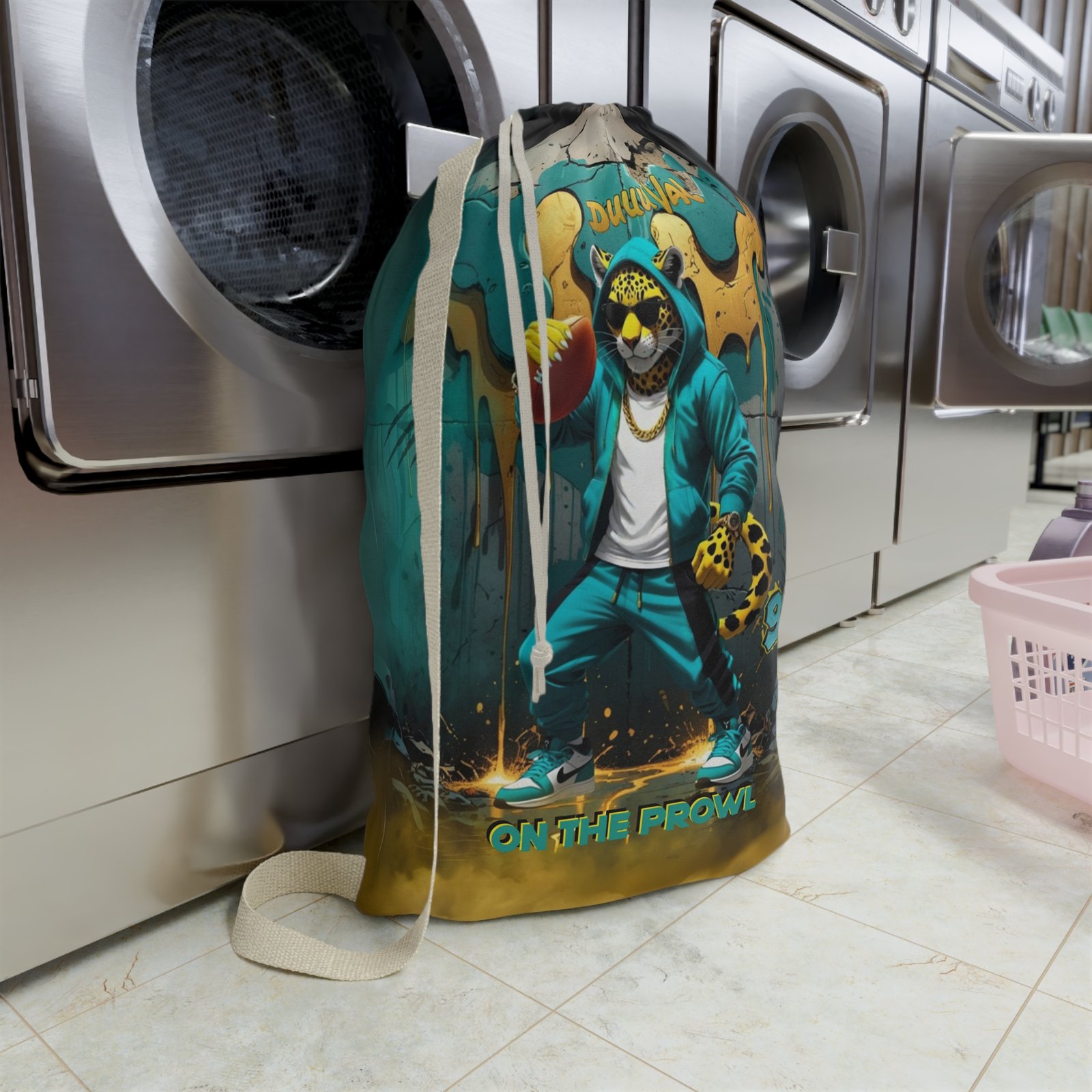 On the Prowl Laundry Bag - Image 8