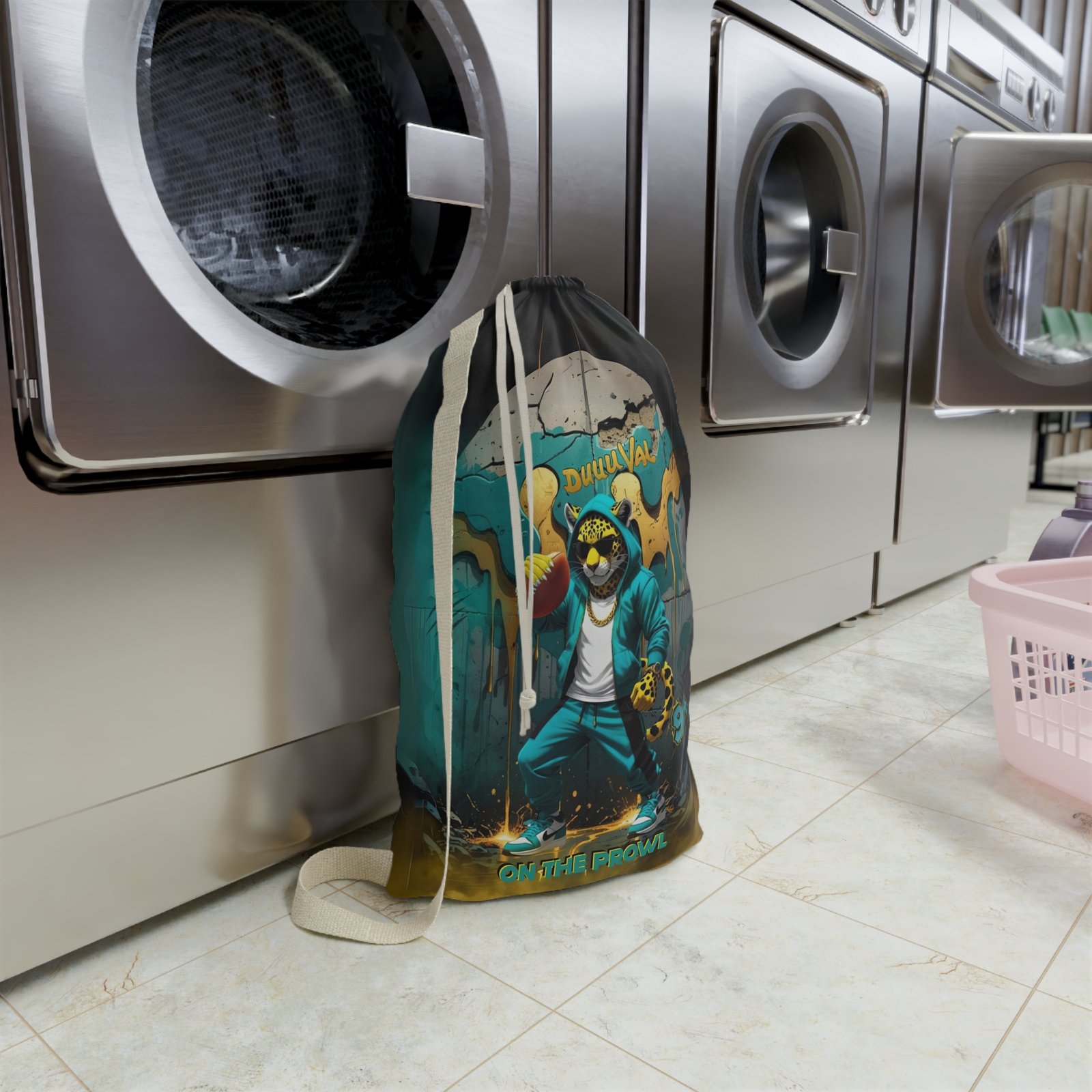 On the Prowl Laundry Bag - Image 4